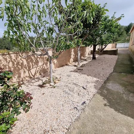 Familiale Piscine Prive Sans Vis A Vis * Bages (Aude)