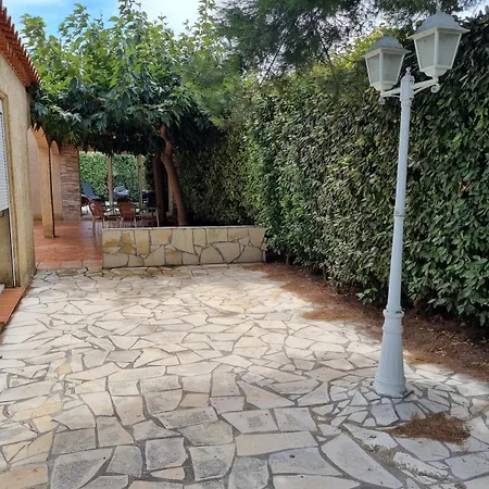 Familiale Piscine Prive Sans Vis A Vis Villa Bages (Aude)
