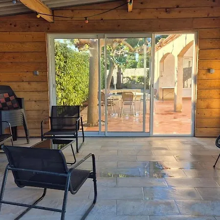 Villa Familiale Piscine Prive Sans Vis A Vis Bages (Aude)